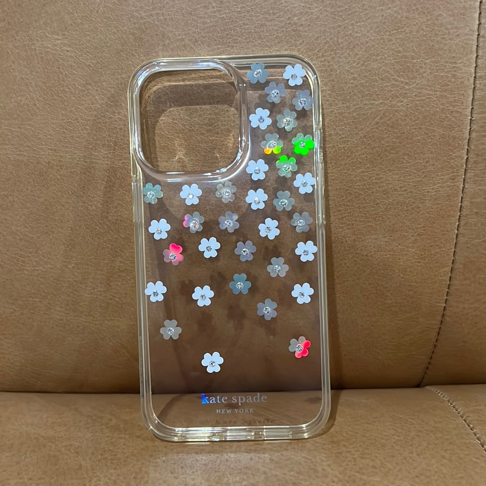 kate spade new york - Protective Hardshell Case for iPhone 14 and iPhone 13